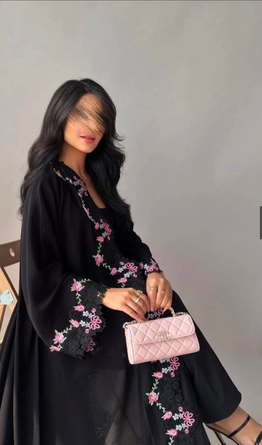 Rose Noir Abaya
