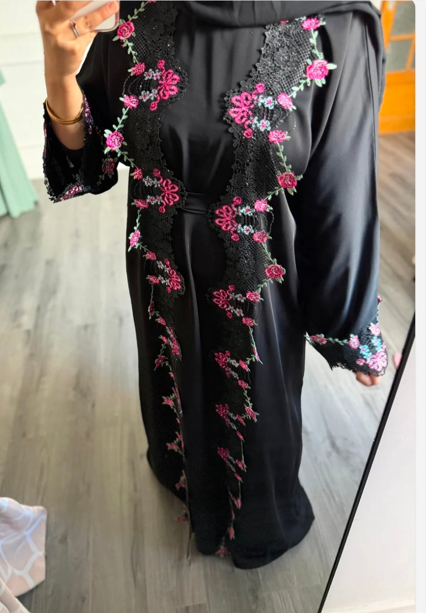 Rose Noir Abaya